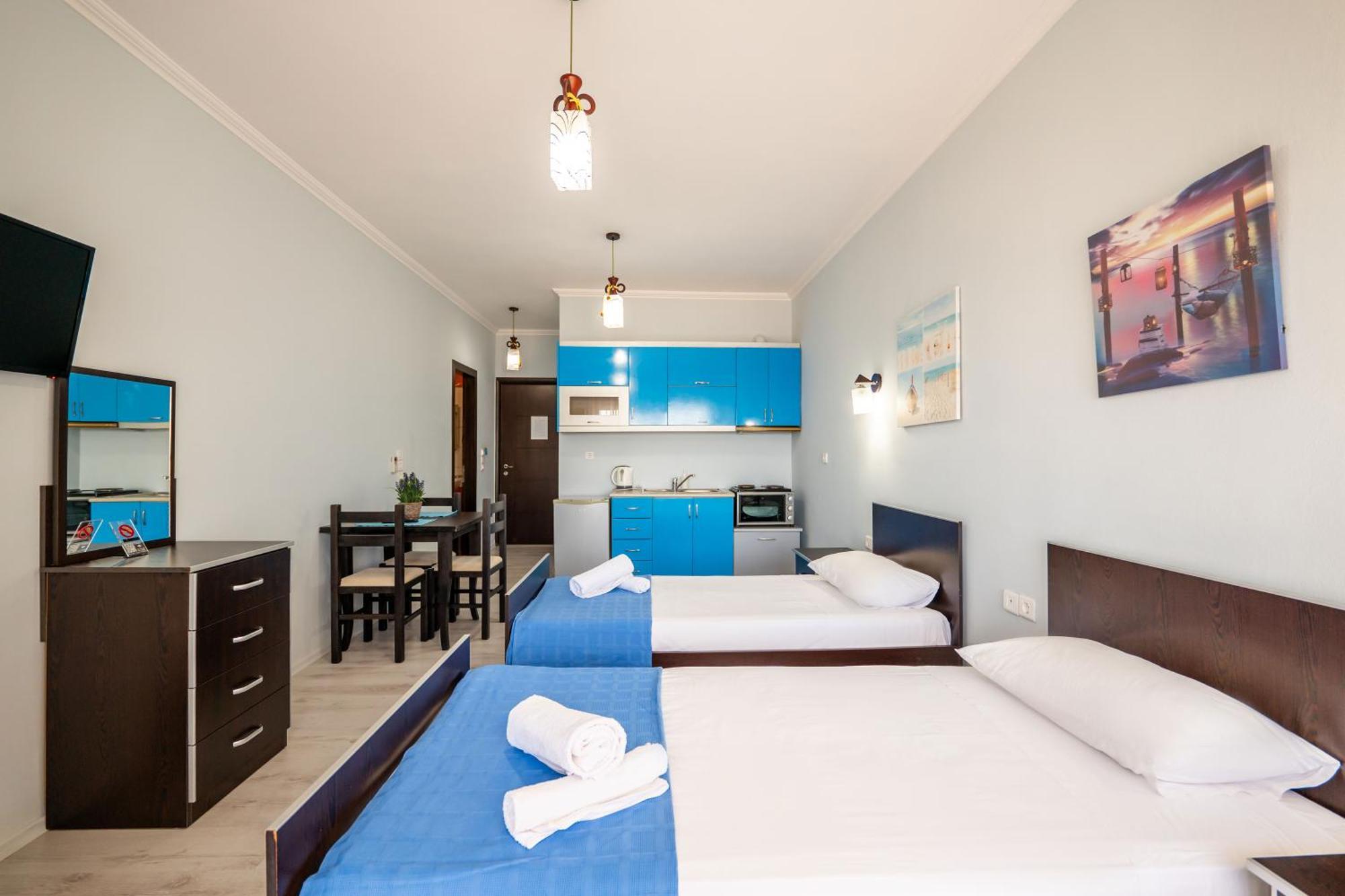 Keos Hotel Sarandë Exteriör bild