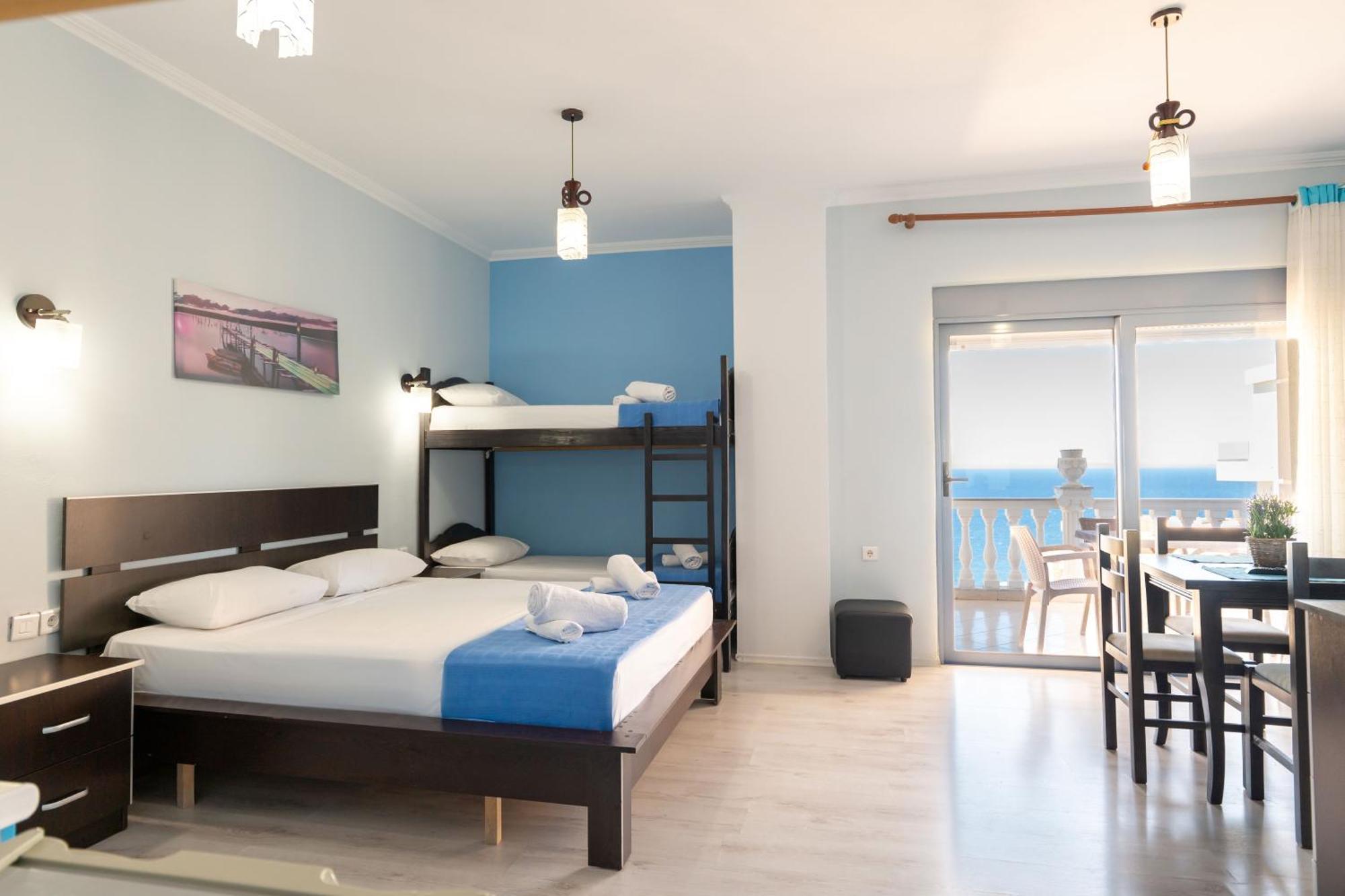 Keos Hotel Sarandë Exteriör bild